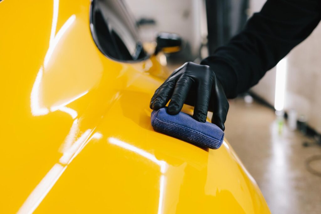 Powłoka ceramiczna na samochód Poznań to innowacyjna usługa w dziedzinie auto-detailingu