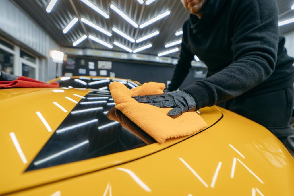 Powłoka ceramiczna na samochód Poznań to innowacyjna usługa w dziedzinie auto-detailingu