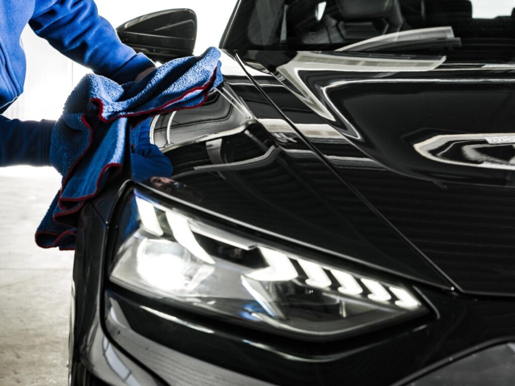 W świecie motoryzacji, gdzie każdy detal ma znaczenie, nie tylko wydajność silnika czy nowoczesne gadżety decydują o wartości i estetyce pojazdu